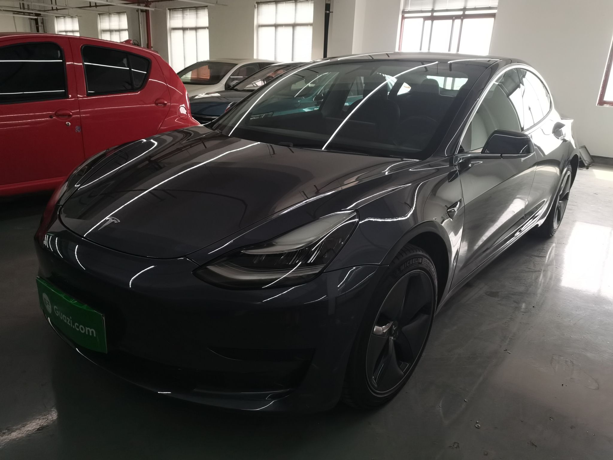 特斯拉 Model 3 2019款 标准续航后驱升级版