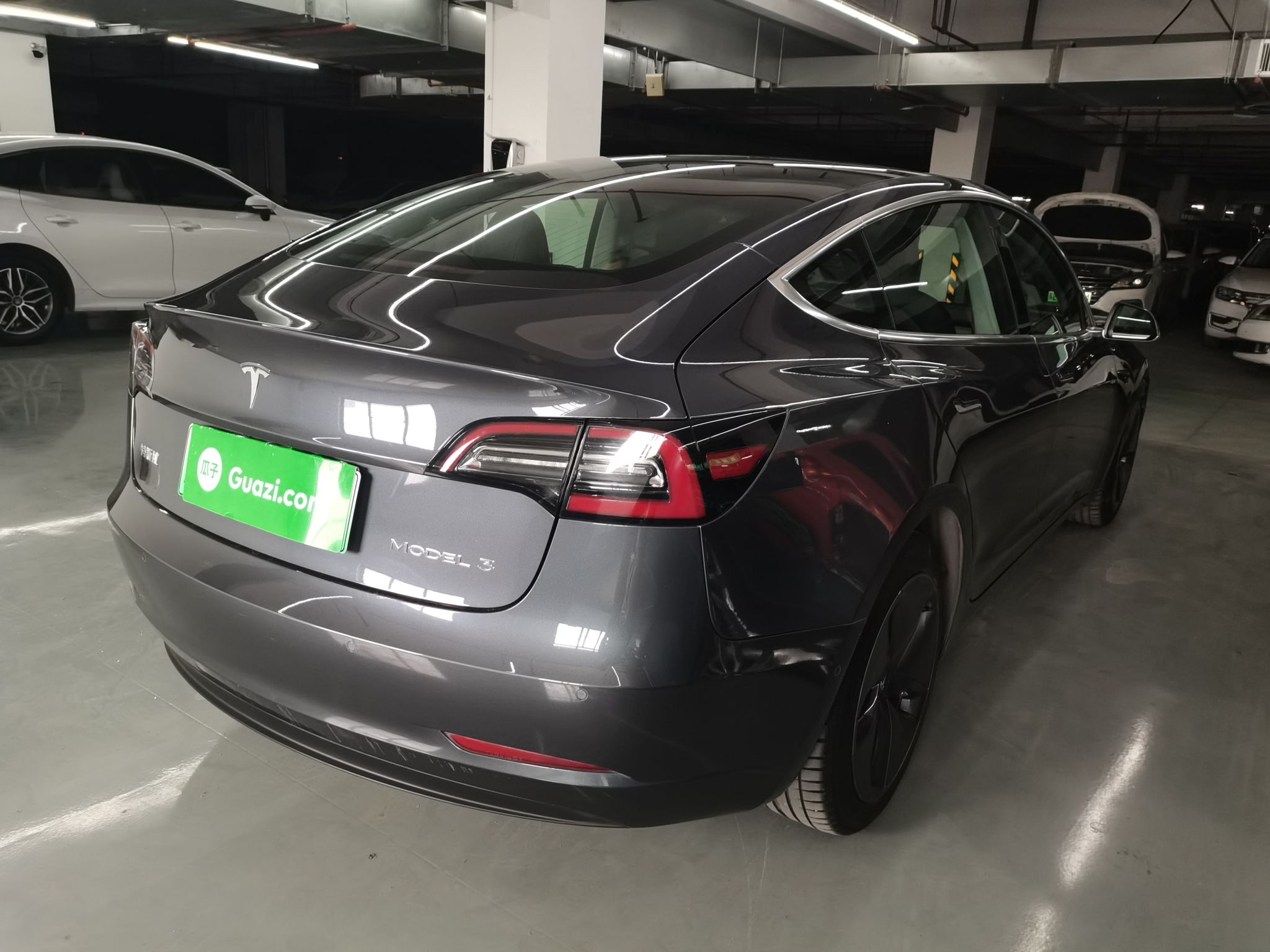 特斯拉 Model 3 2019款 标准续航后驱升级版