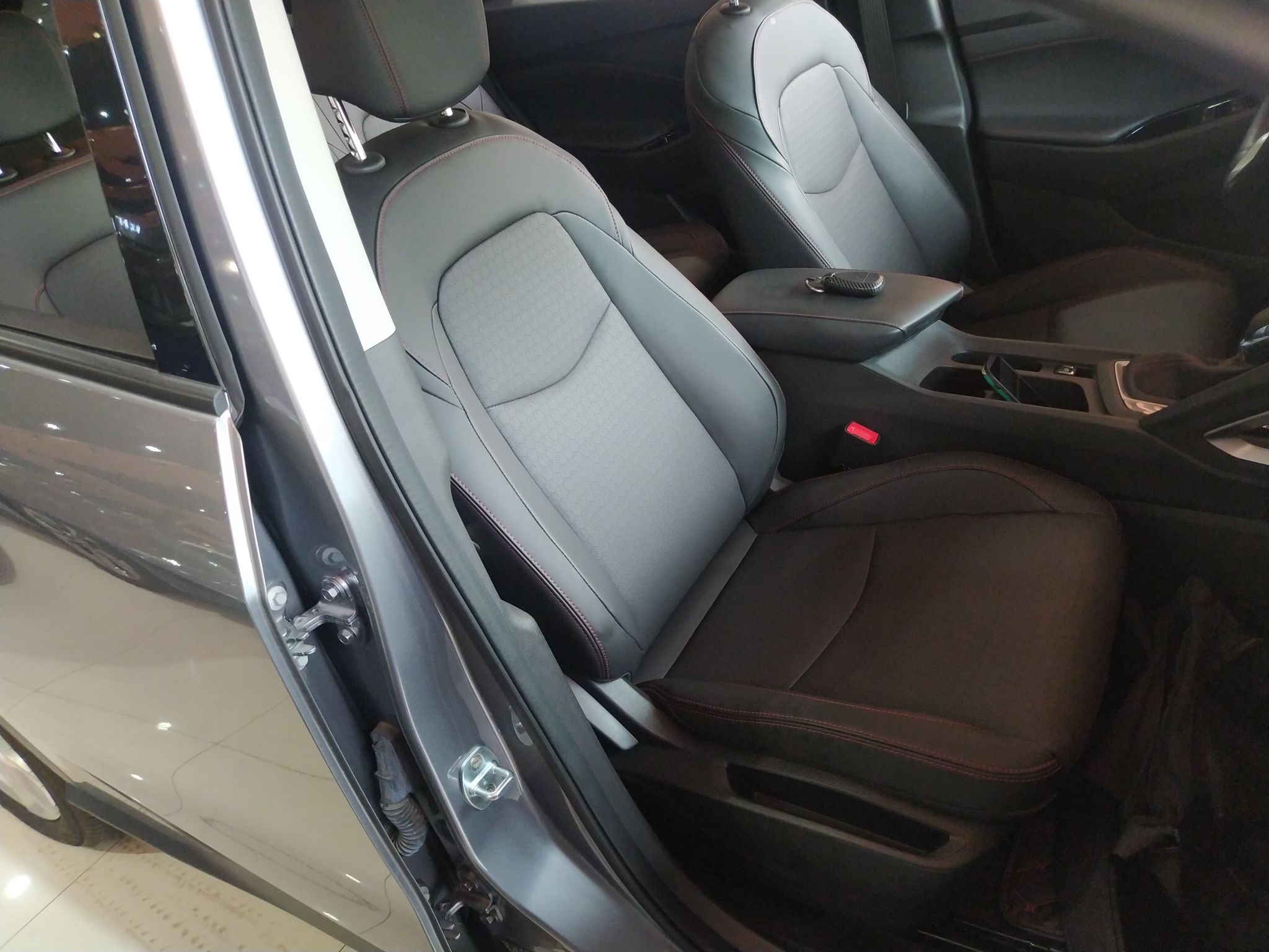 雪佛兰 沃兰多 2020款 轻混 Redline 530T 自动纵享版（5+2款）