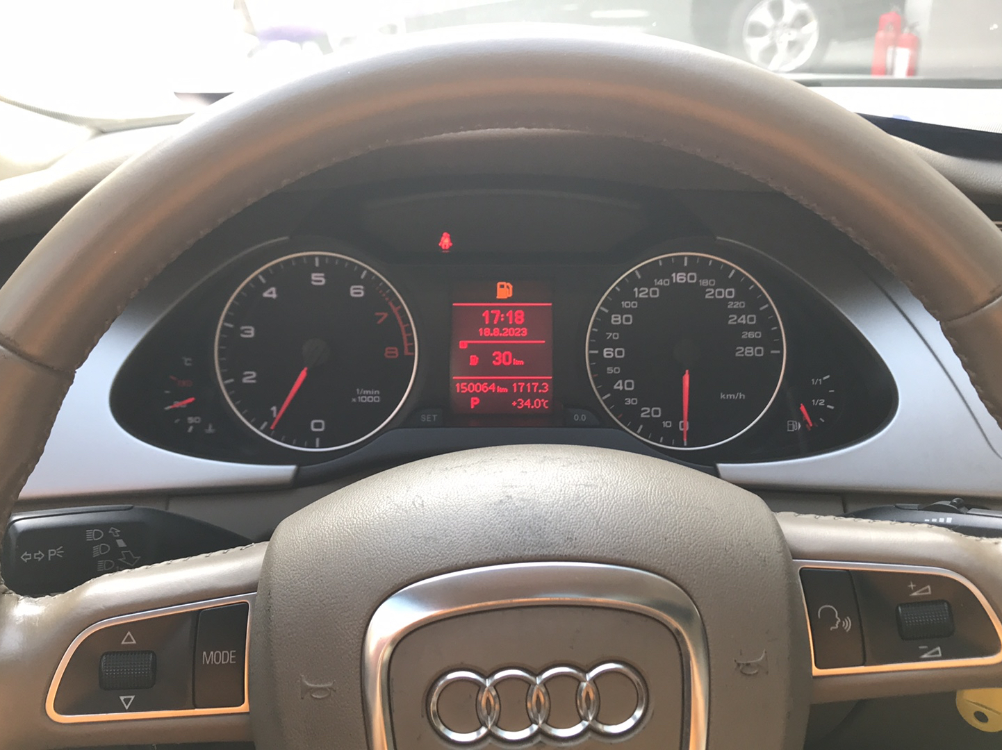 奥迪A4L 2012款 2.0 TFSI 自动舒适型