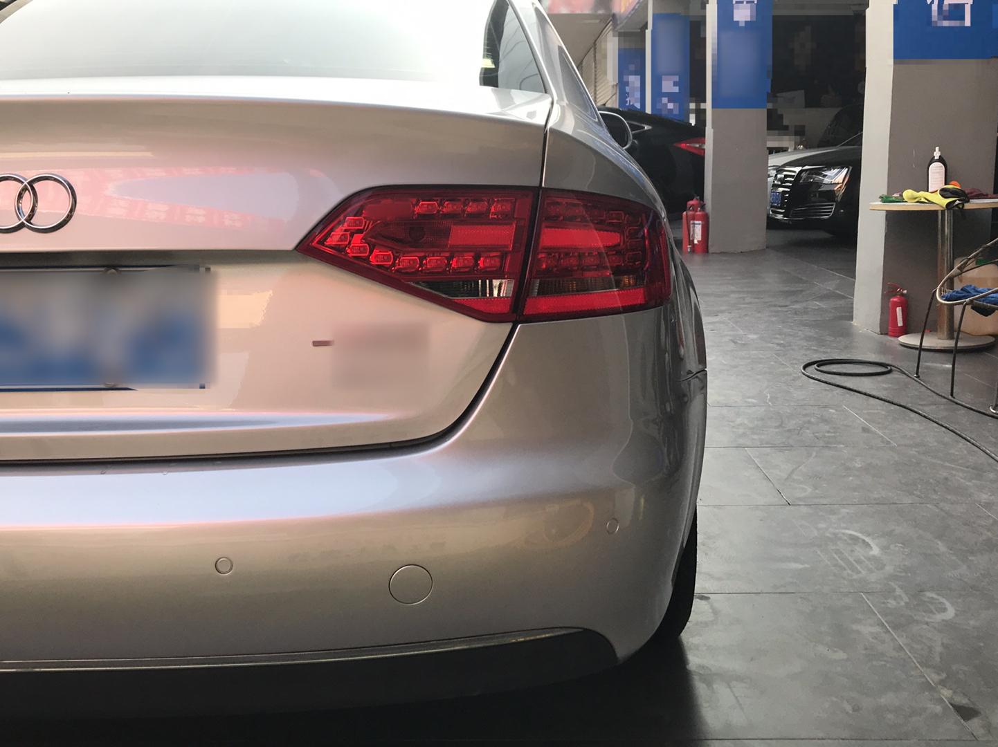 奥迪A4L 2012款 2.0 TFSI 自动舒适型