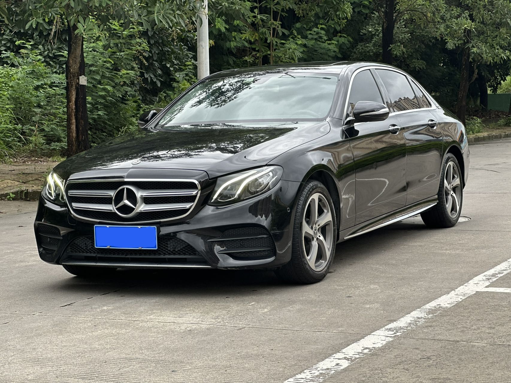 奔驰E级 2018款 改款 E 200 L 运动型 4MATIC