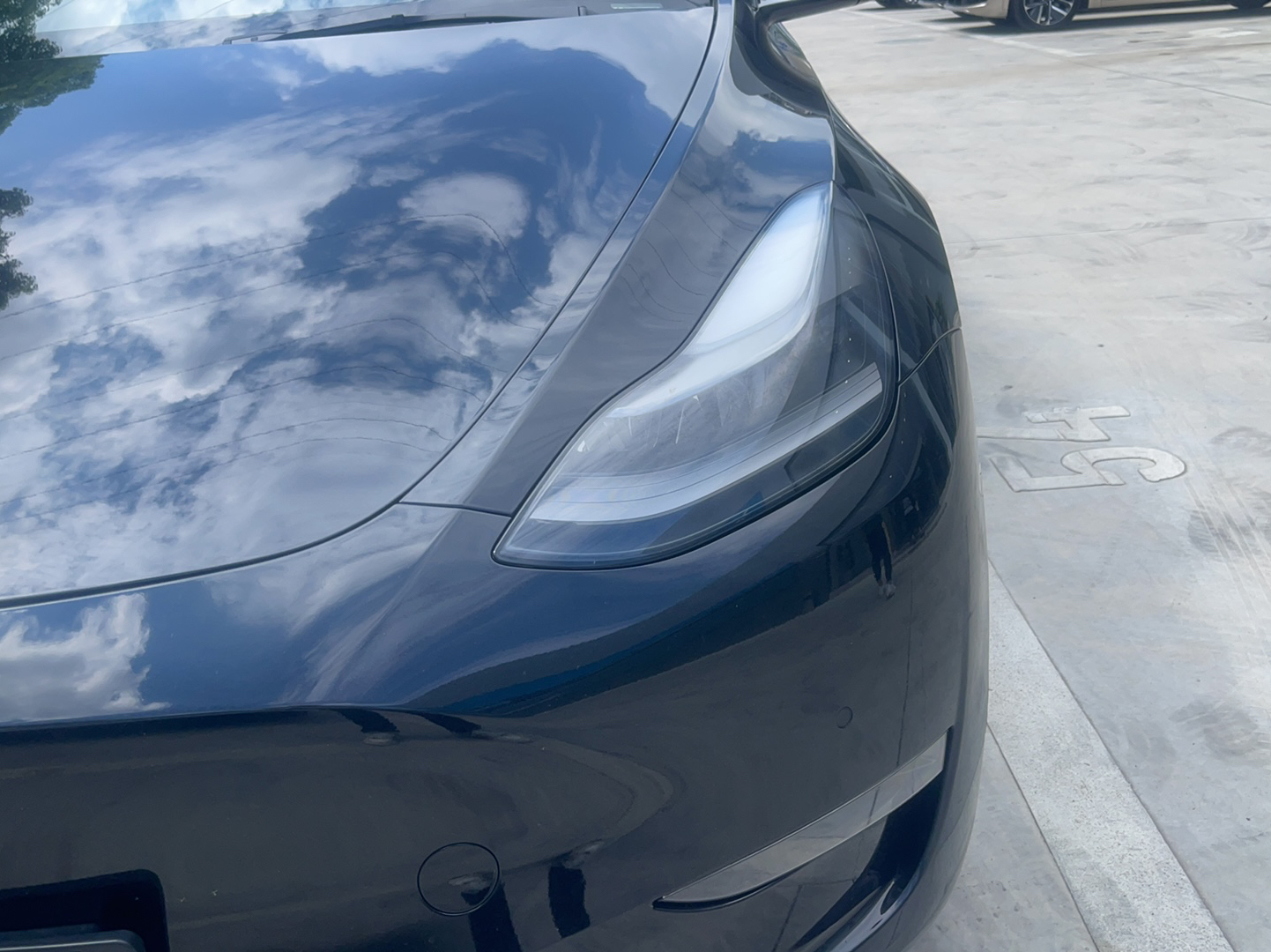 特斯拉 Model Y 2021款 长续航全轮驱动版