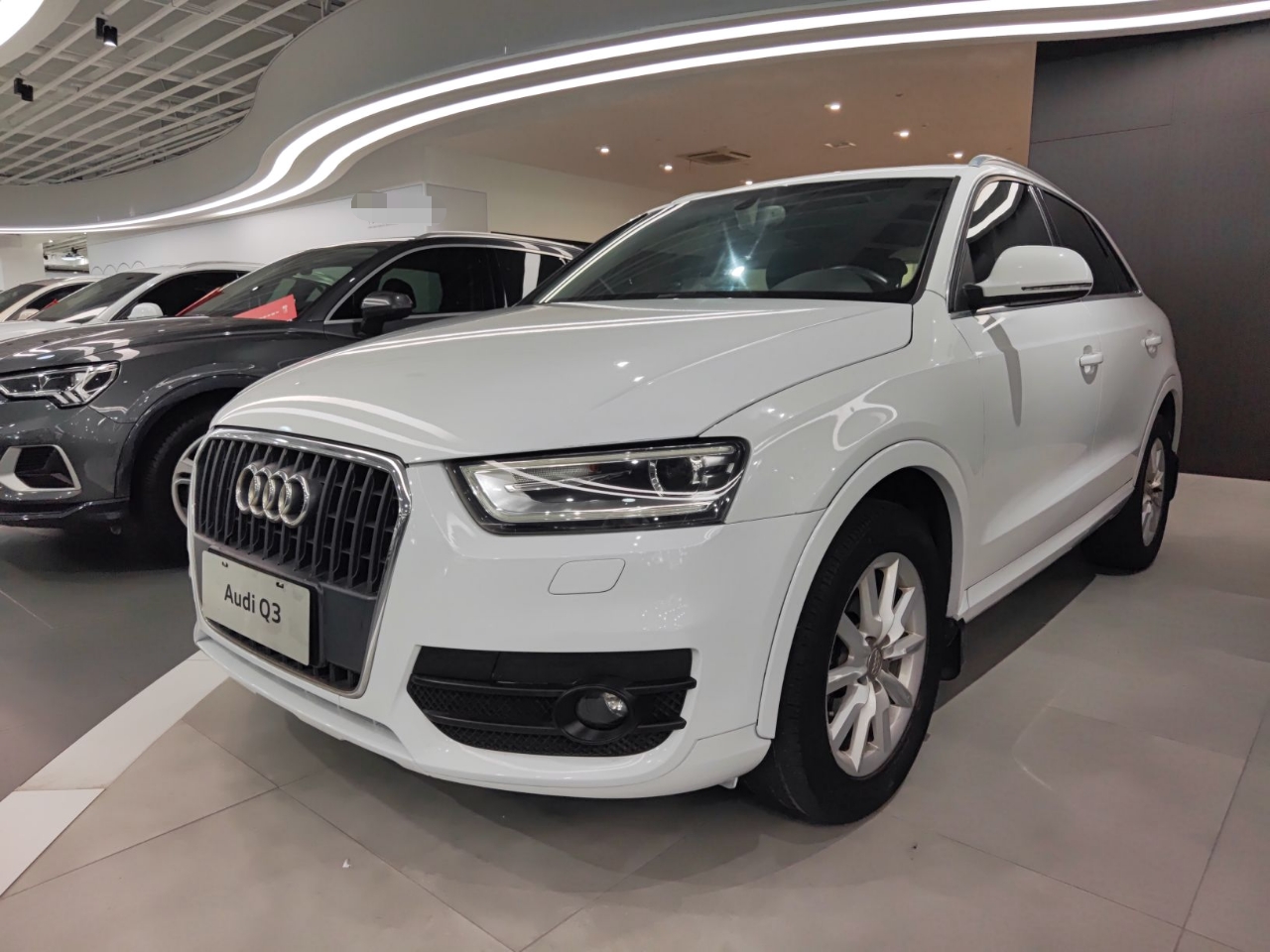 奥迪Q3 2013款 35 TFSI 进取型