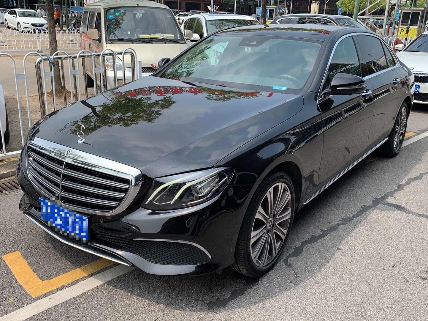 奔驰E级 2017款 E 300 L 豪华型