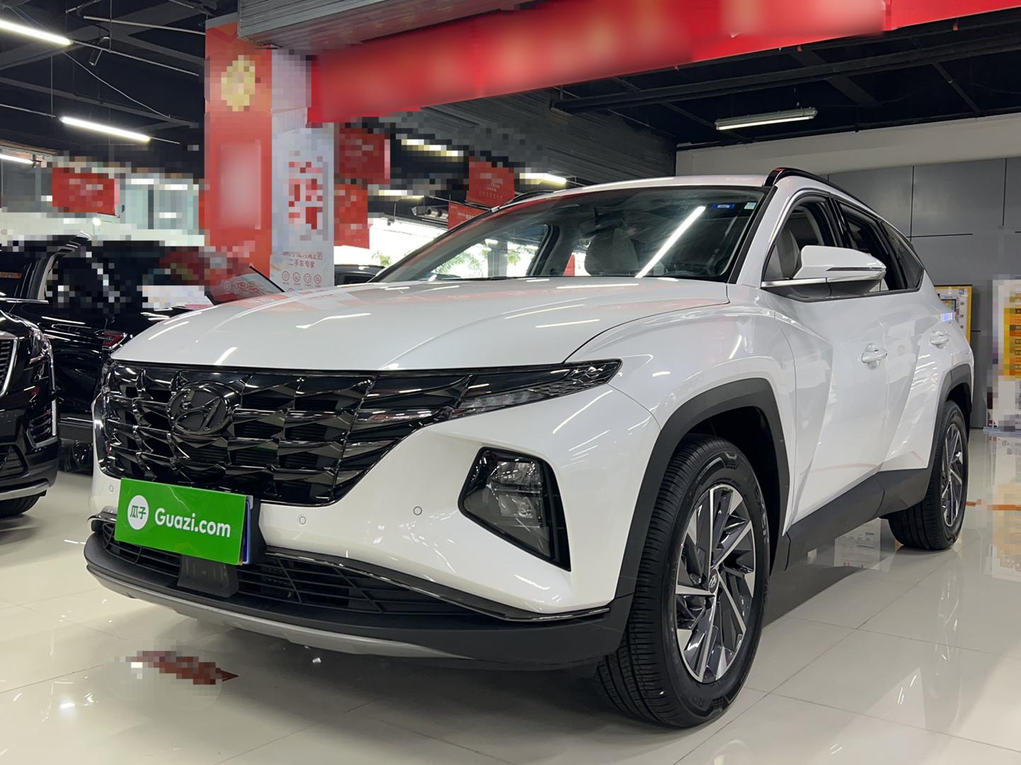 现代 2022款 途胜L 2.0L 混动·尊贵版