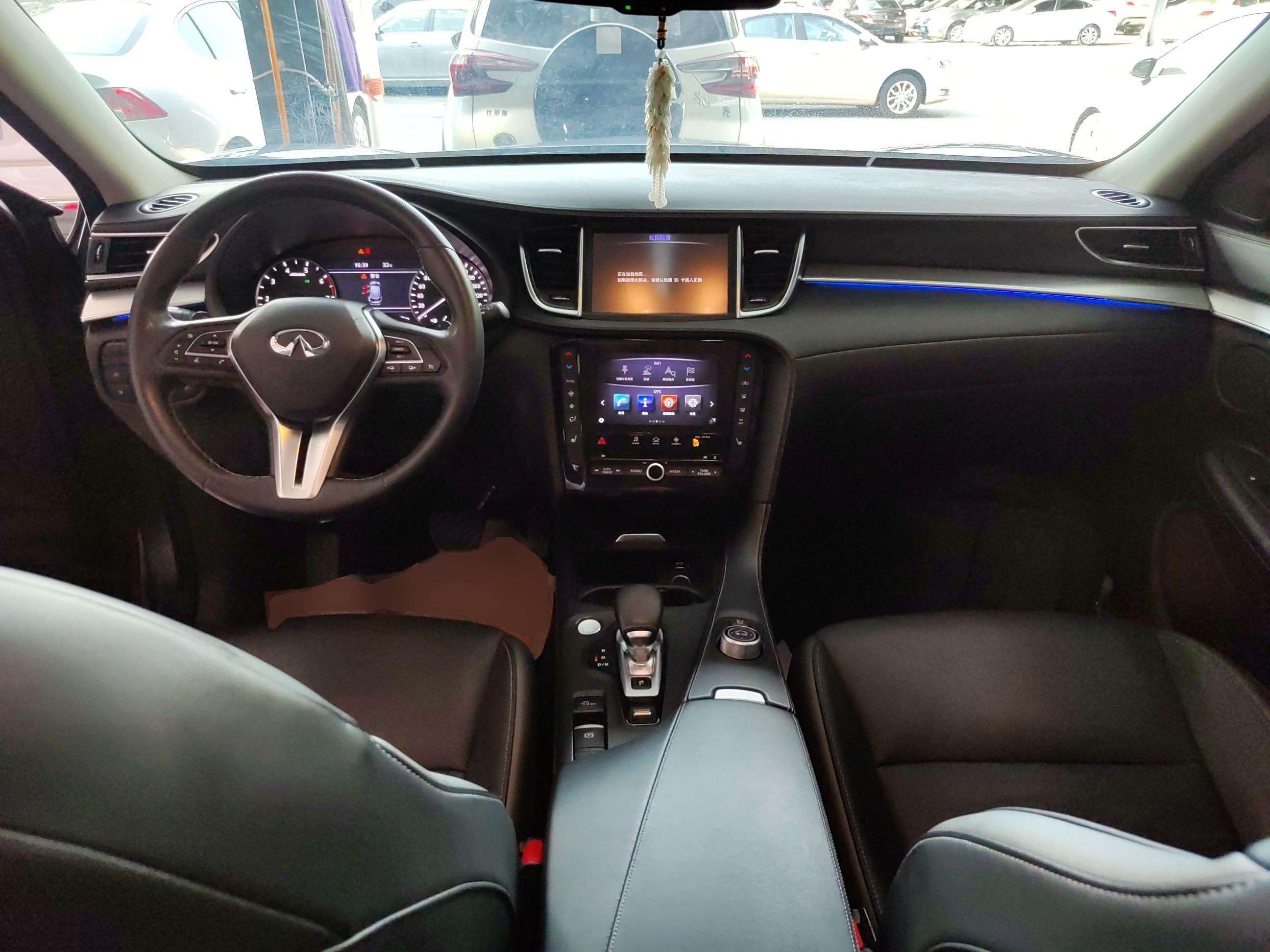 英菲尼迪QX50 2018款 2.0T 四驱菁英版