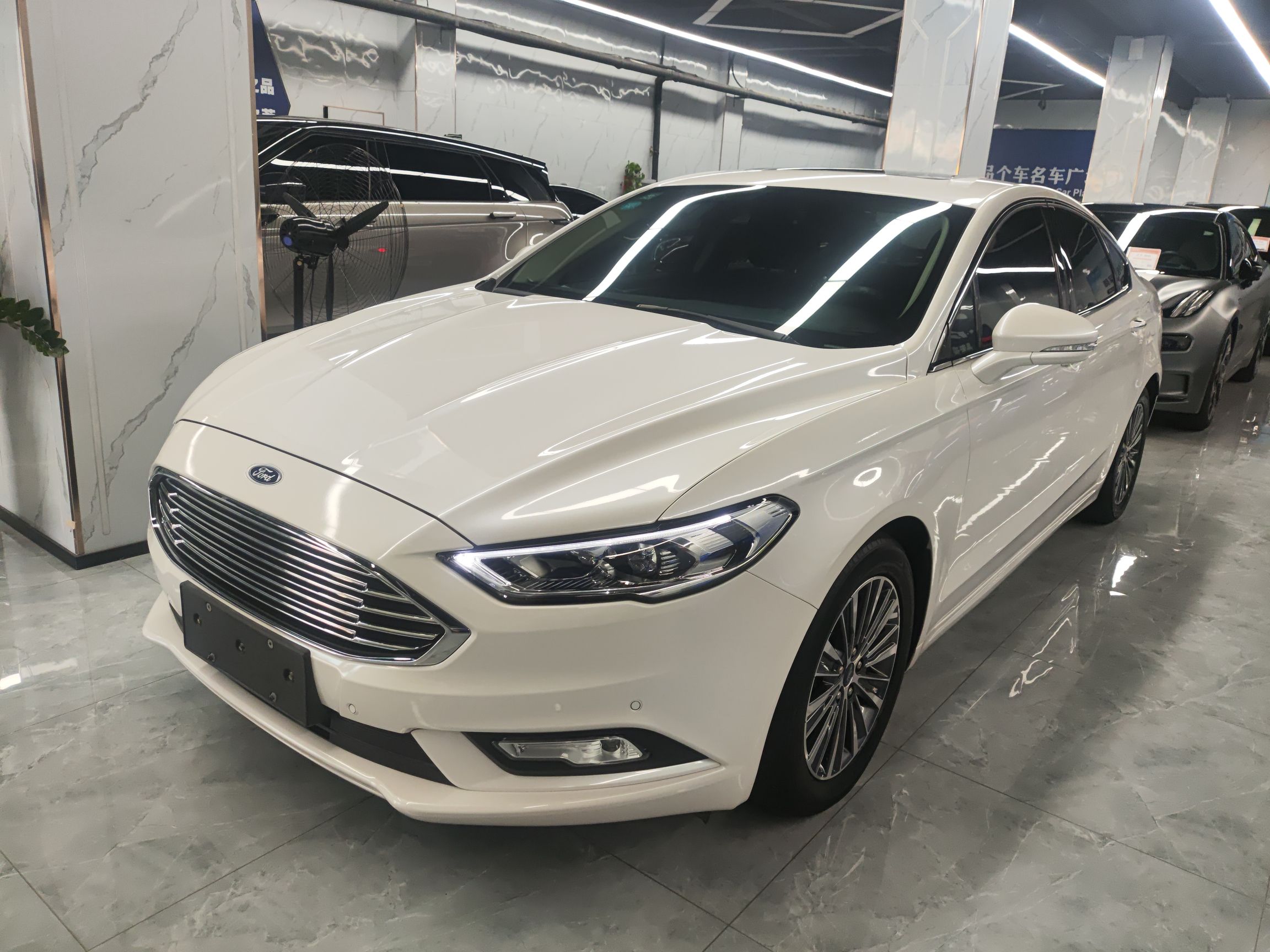 福特 蒙迪欧 2018款 EcoBoost 200 豪华型