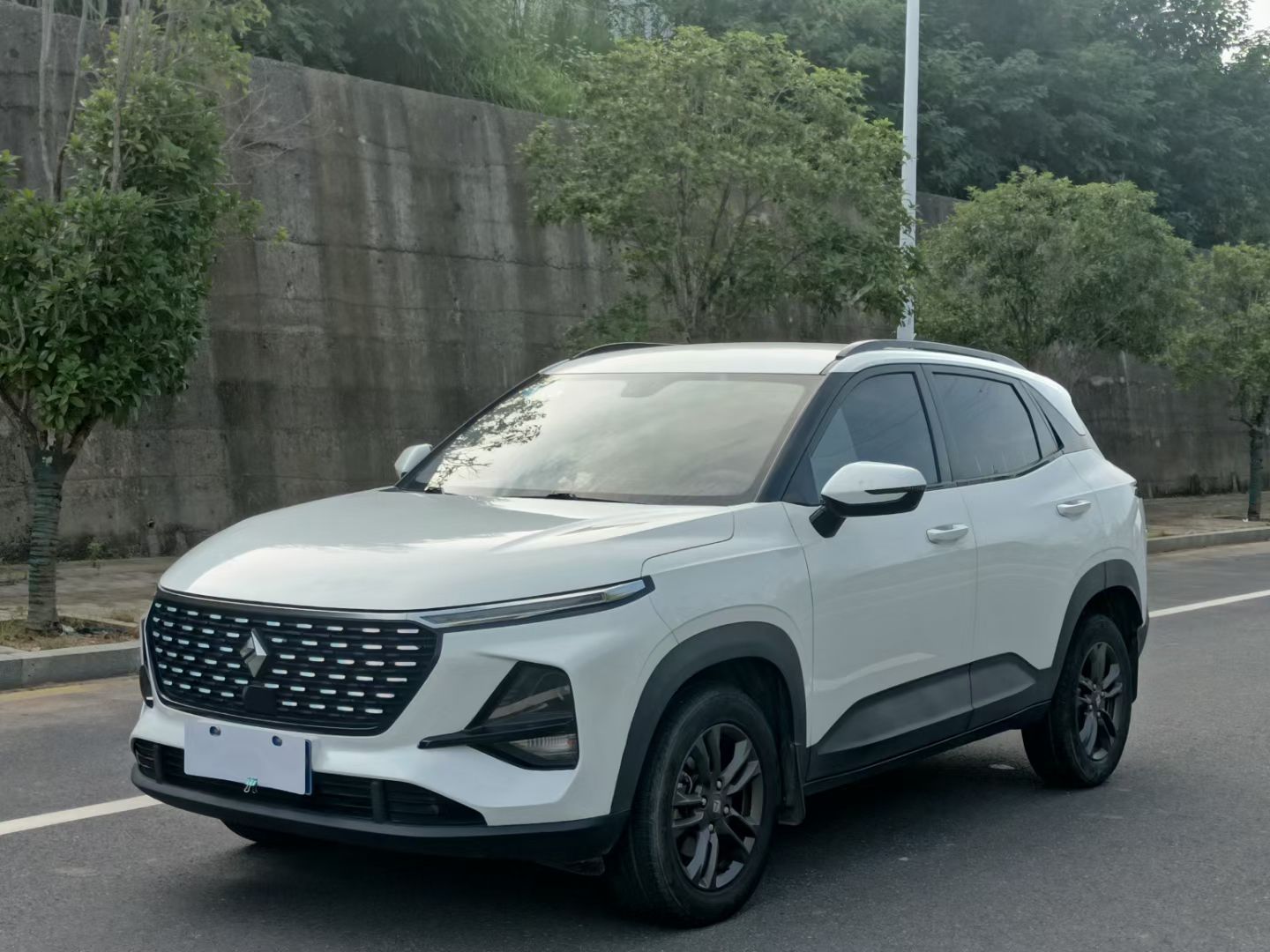 新宝骏 宝骏RS-3 2020款 1.5L CVT 24小时在线精英型