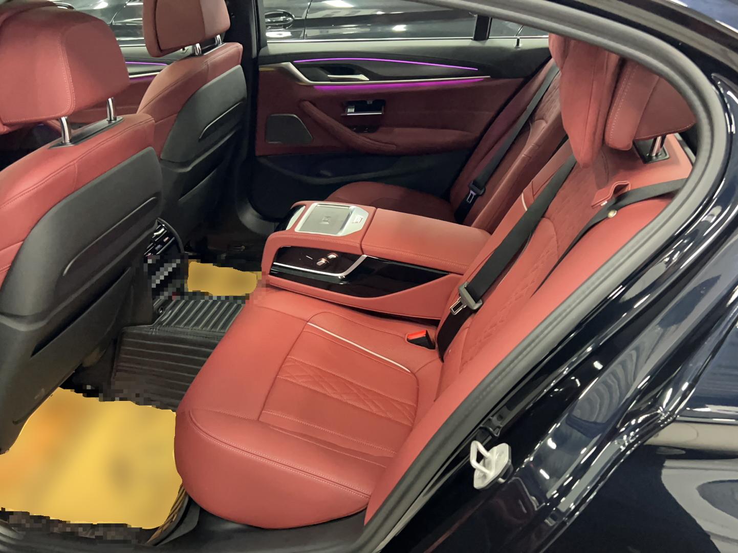 宝马5系新能源 2022款 改款三 535Le 先锋版M运动套装