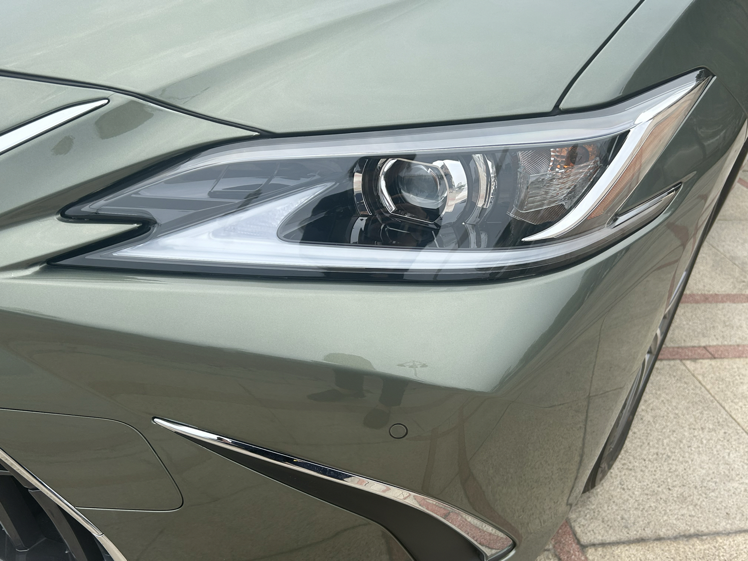 雷克萨斯ES 2021款 200 卓越版