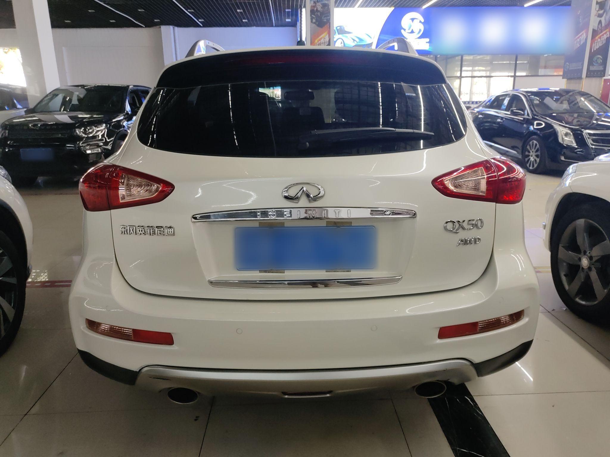 英菲尼迪QX50 2015款 2.5L 舒适版