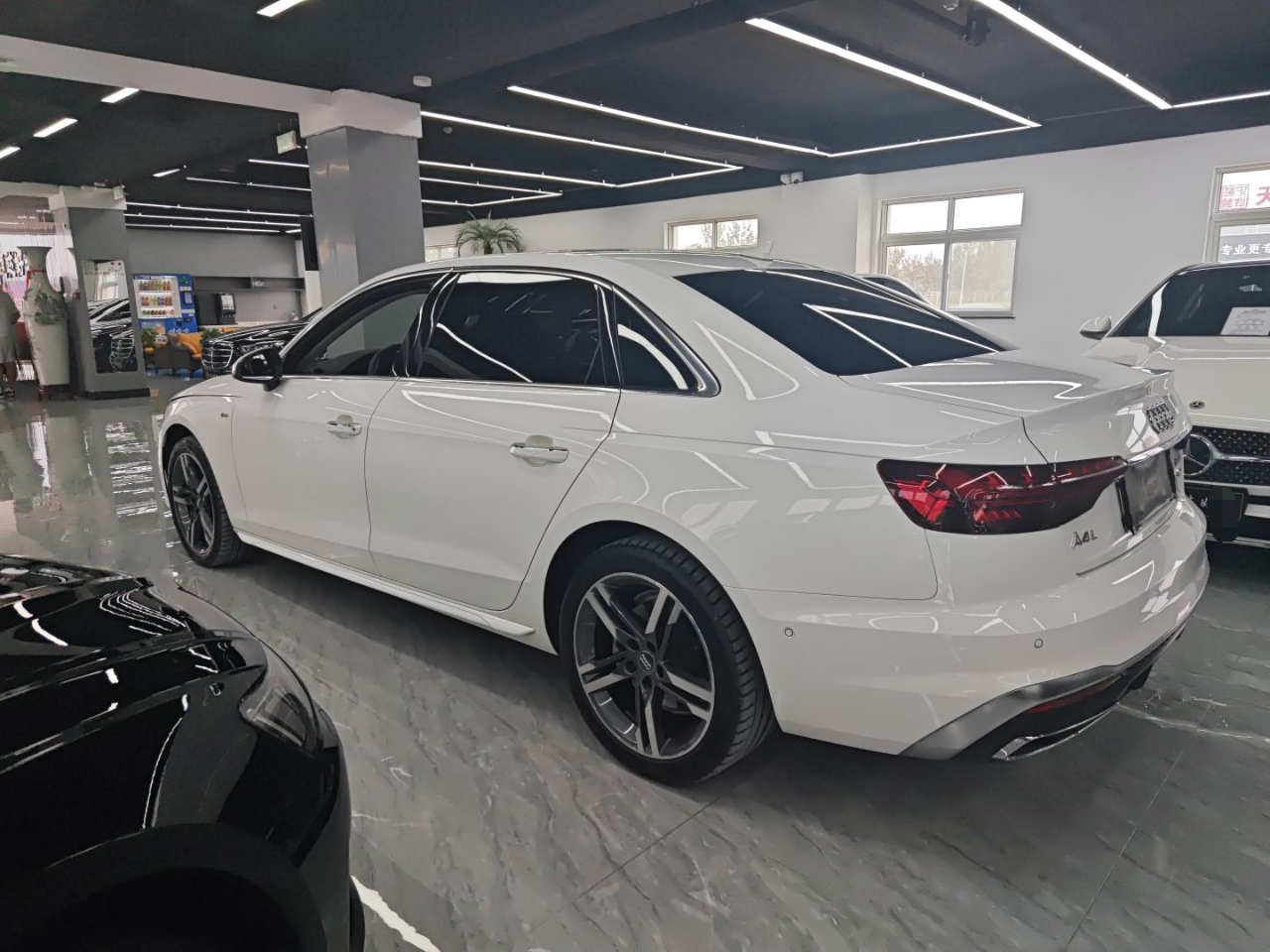 奥迪A4L 2020款 40 TFSI 豪华动感型