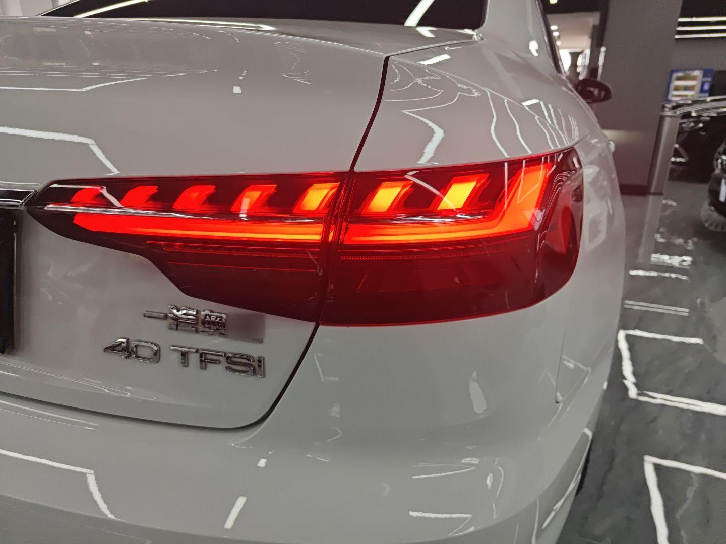 奥迪A4L 2020款 40 TFSI 豪华动感型