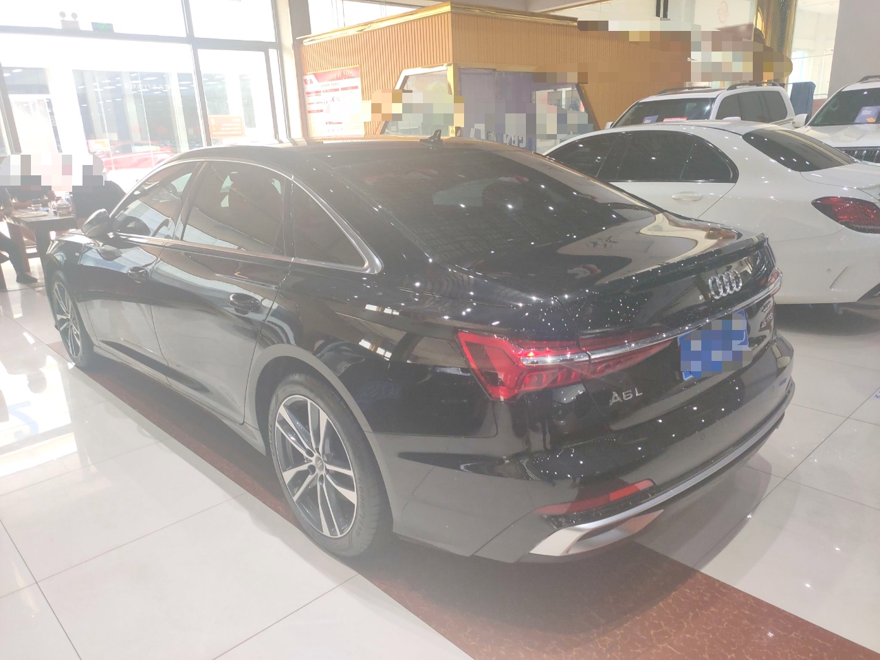 奥迪A6L 2023款 45 TFSI 臻选动感型