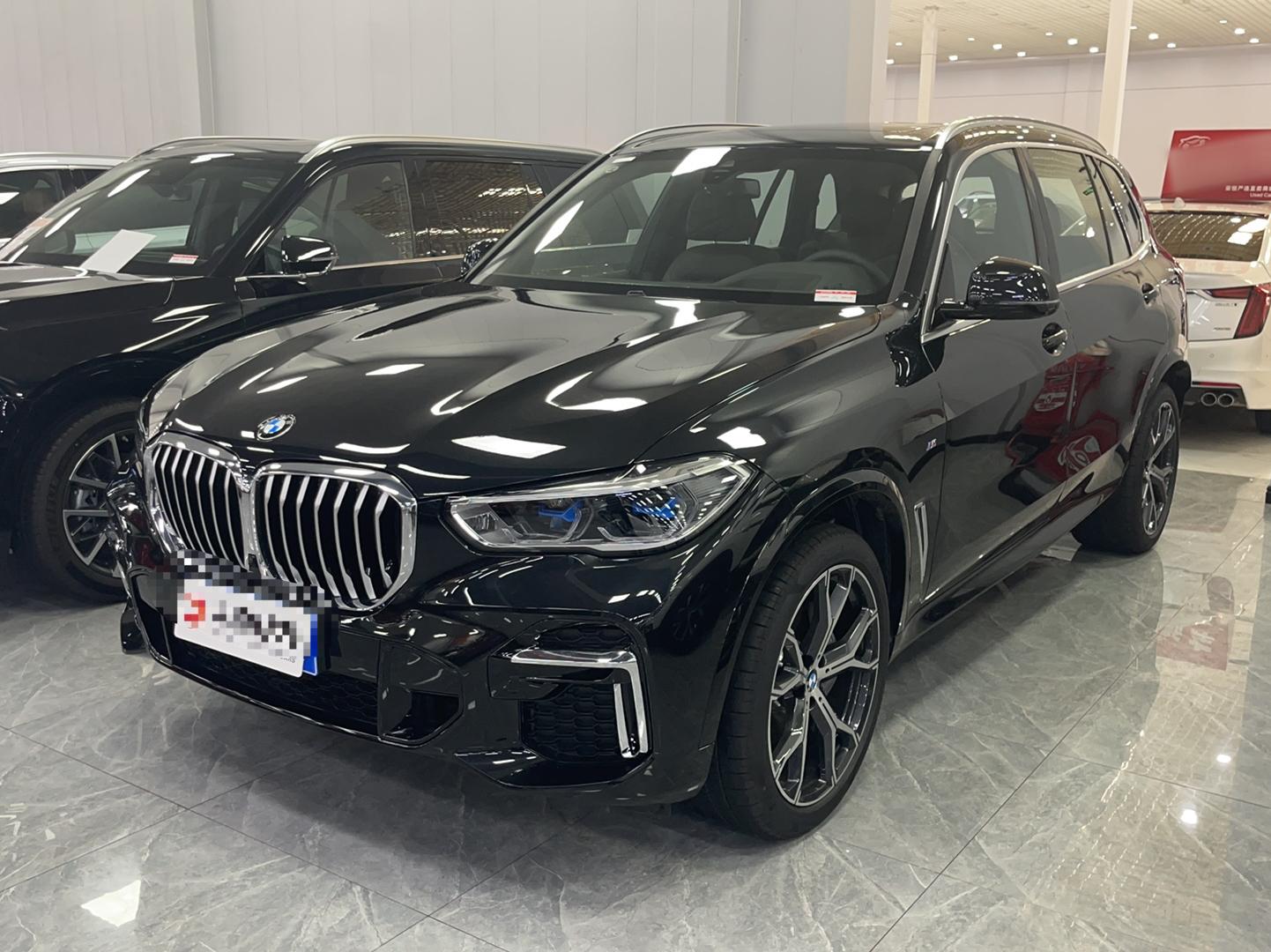 宝马X5 2022款 改款 xDrive 40Li M运动套装