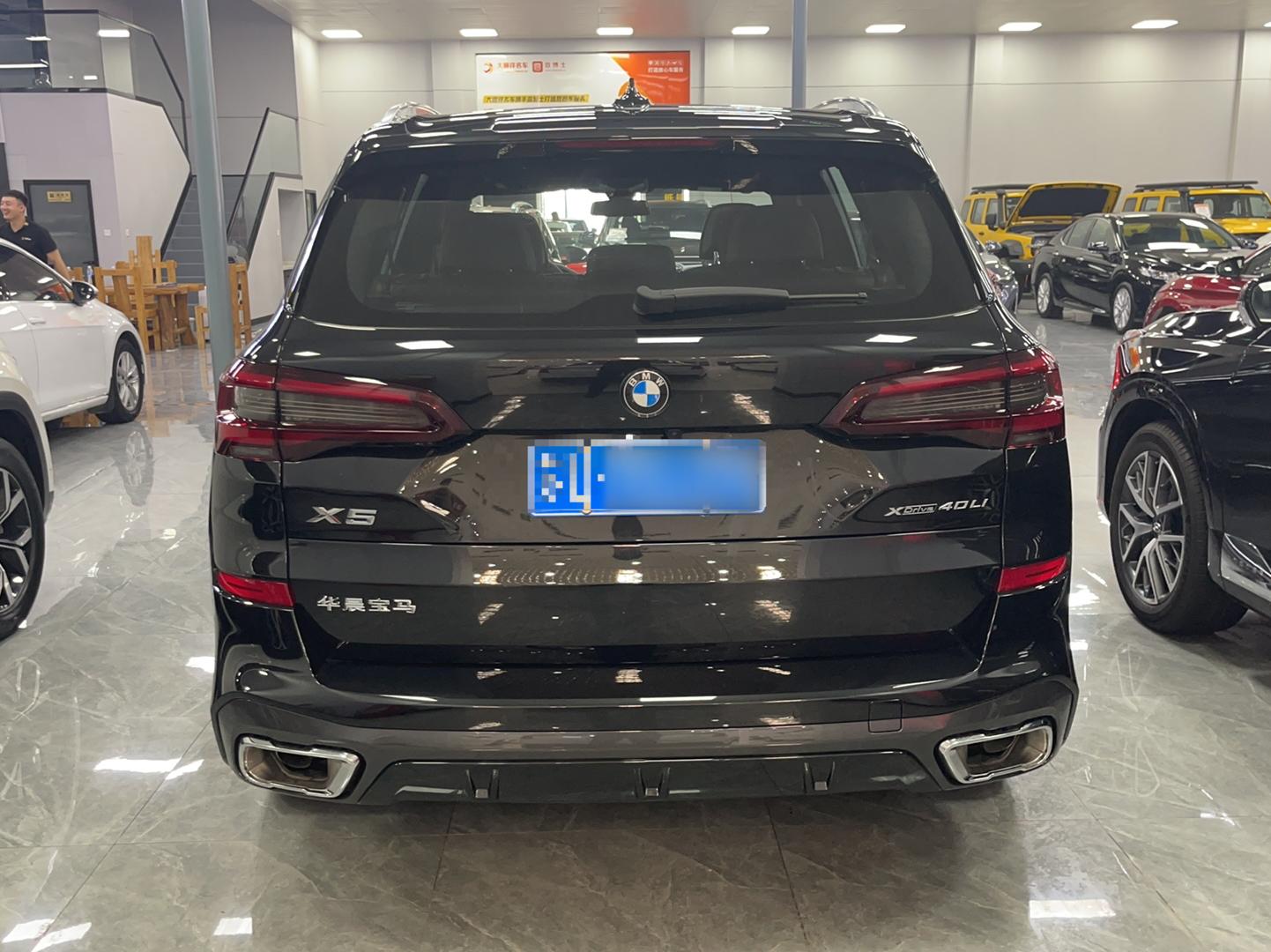 宝马X5 2022款 改款 xDrive 40Li M运动套装