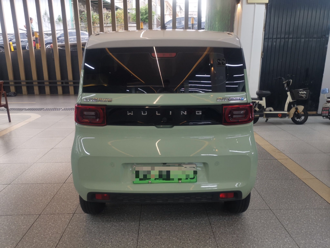 五菱汽车 宏光MINI EV 2021款 马卡龙时尚款 磷酸铁锂