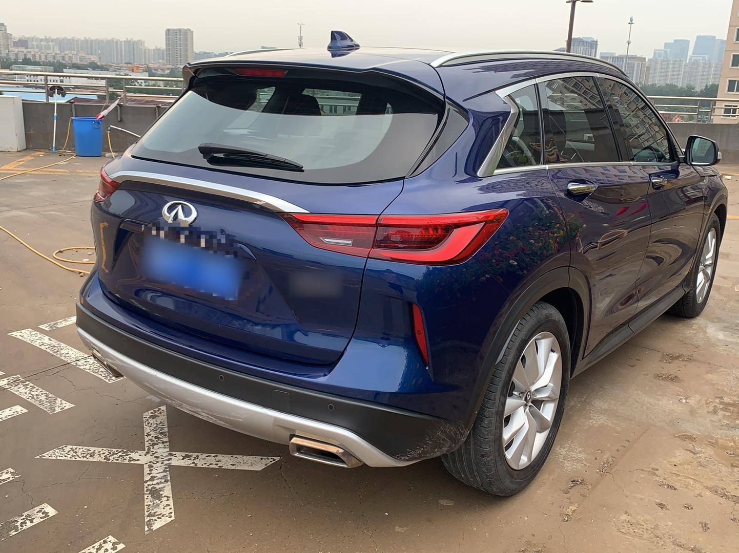 英菲尼迪QX50 2018款 2.0T 两驱时尚版