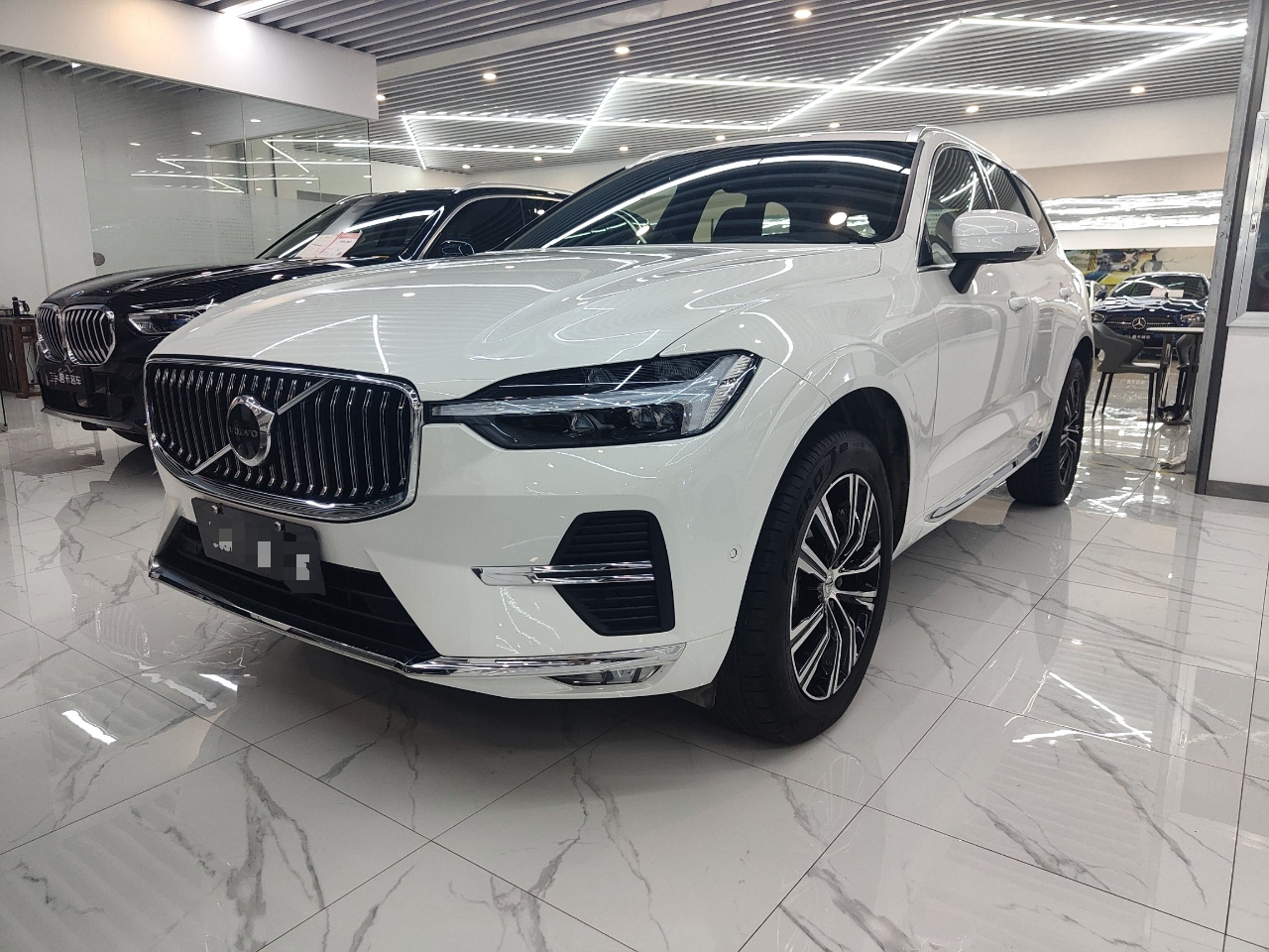 沃尔沃XC60 2022款 B5 四驱智雅豪华版