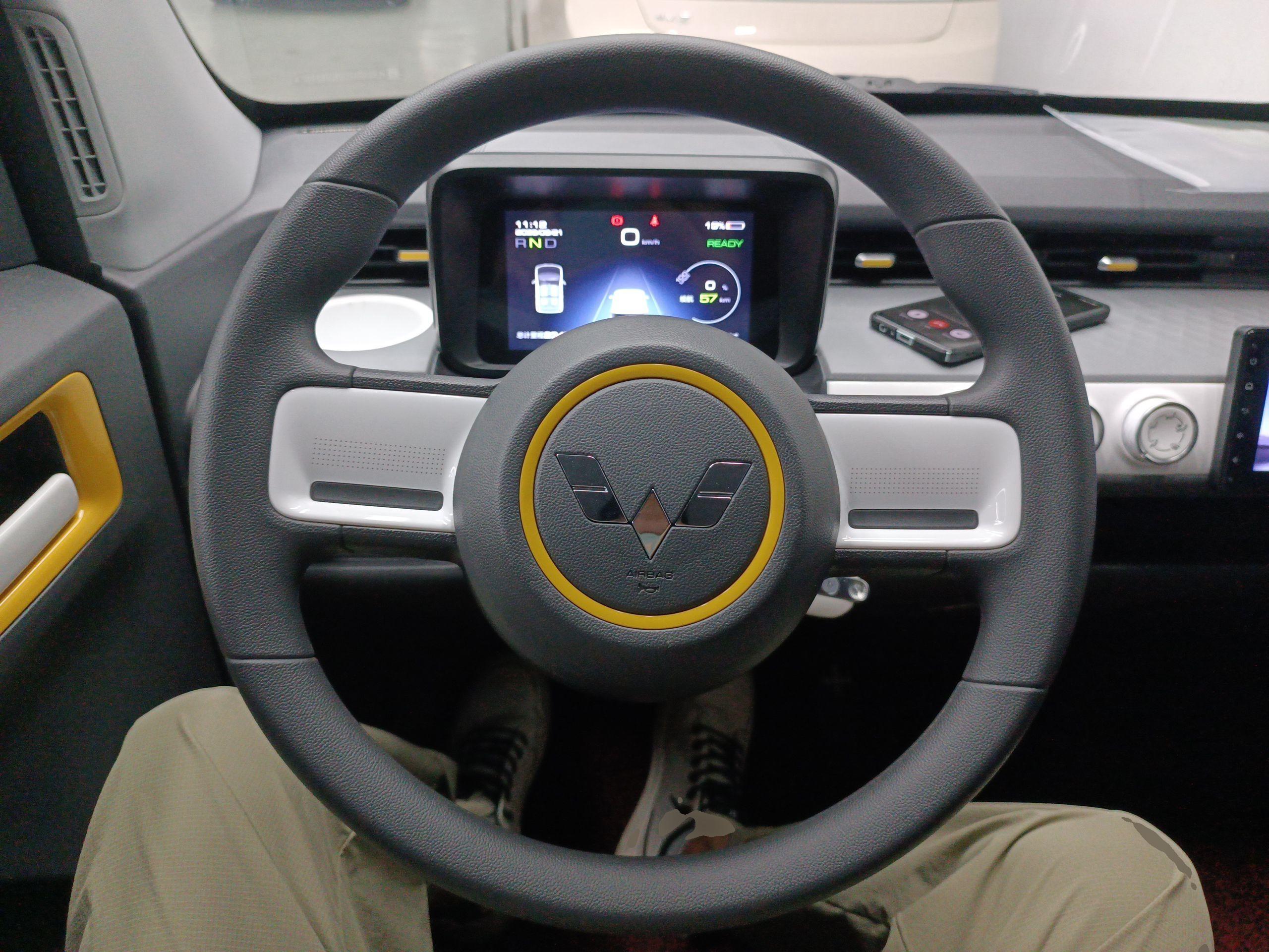 五菱汽车 宏光MINI EV 2022款 GAMEBOY 300km 玩咖款 磷酸铁锂