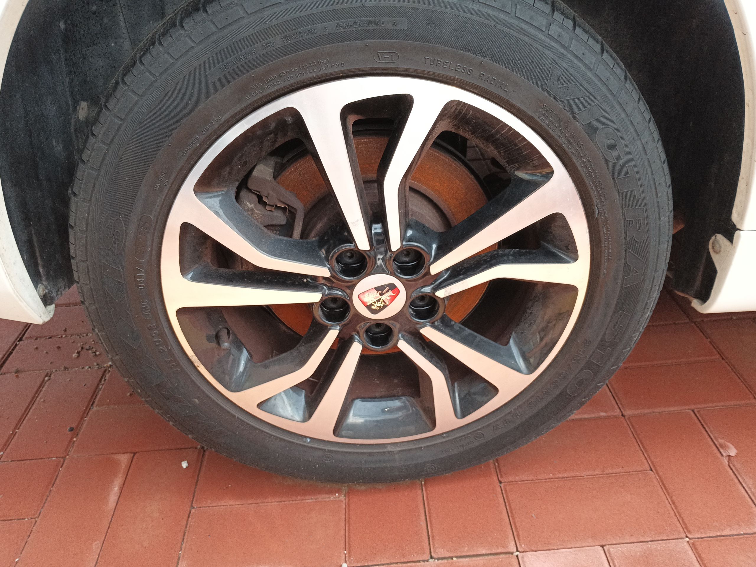 荣威e550 2016款 尊享版