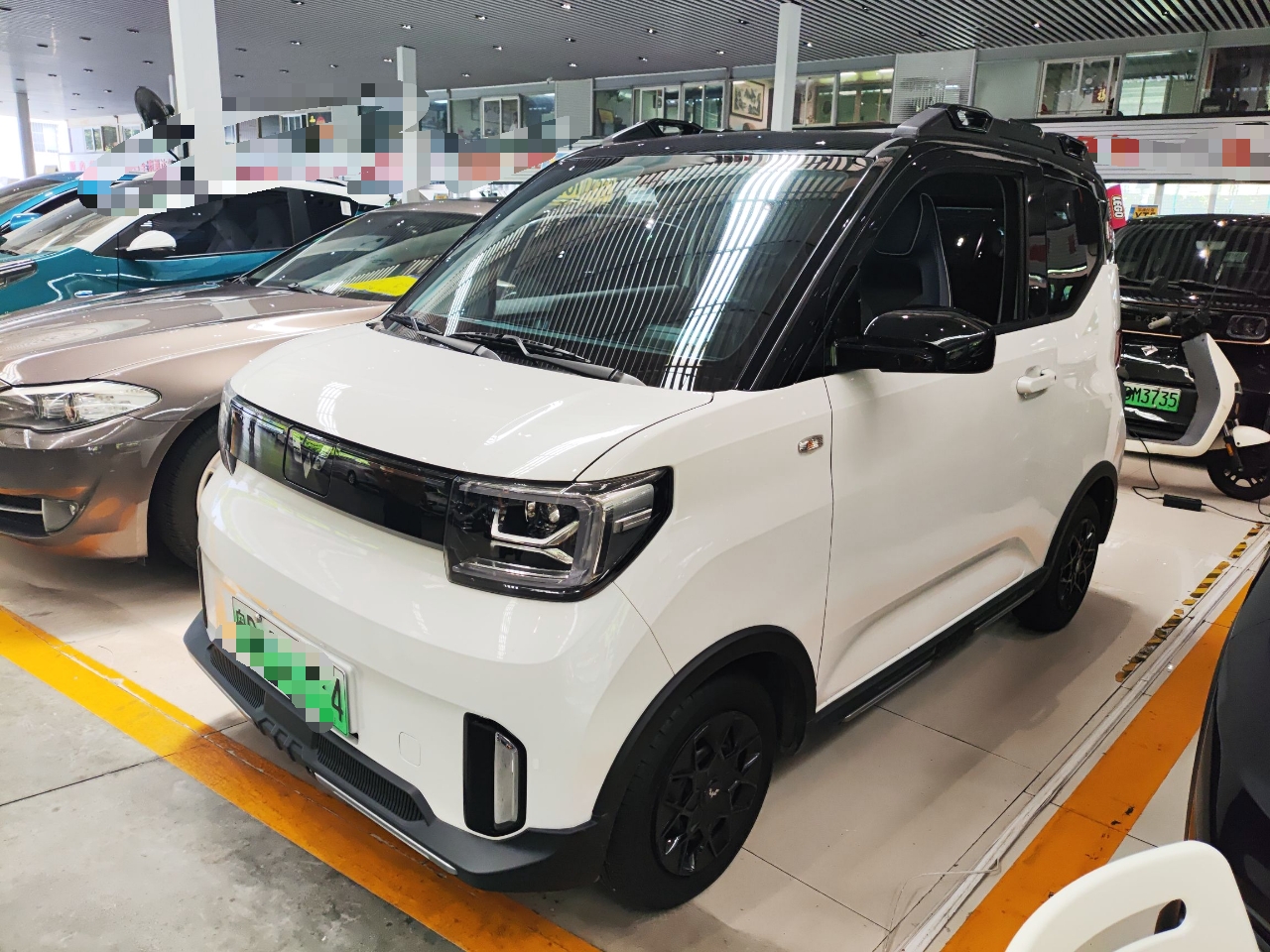 五菱汽车 宏光MINI EV 2022款 GAMEBOY 200km 玩咖款 磷酸铁锂