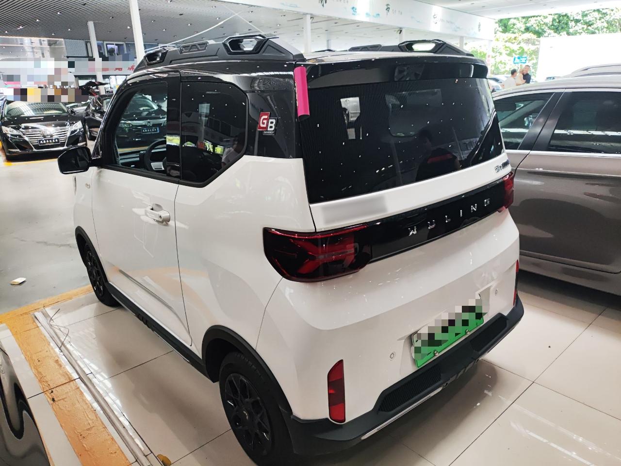 五菱汽车 宏光MINI EV 2022款 GAMEBOY 200km 玩咖款 磷酸铁锂