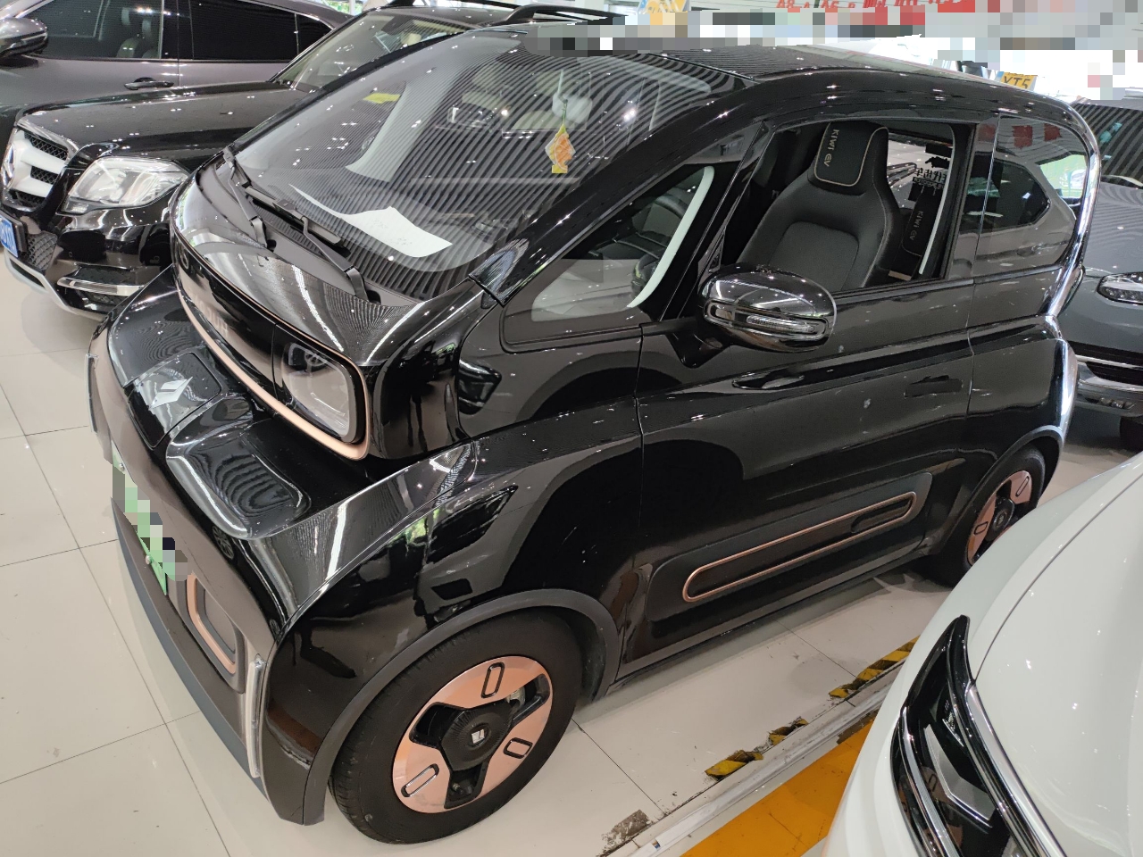 宝骏KiWi EV 2021款 艺术家 磷酸铁锂