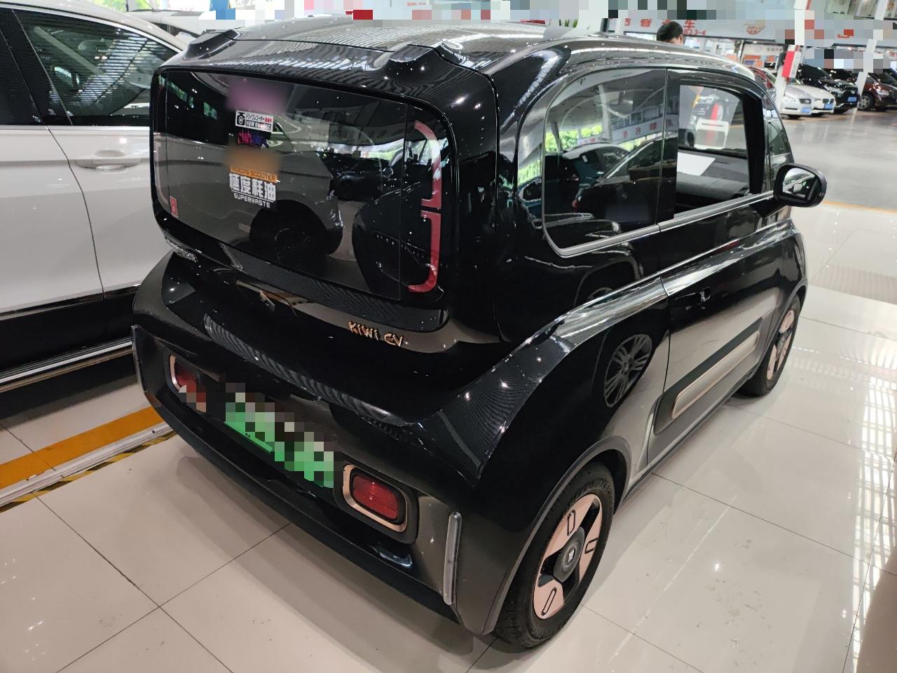 宝骏KiWi EV 2021款 艺术家 磷酸铁锂