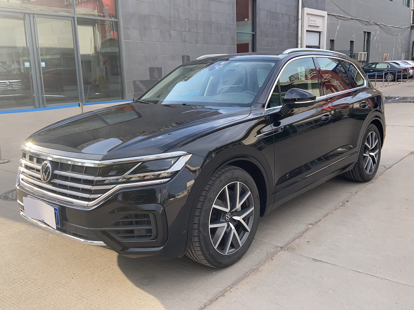 大众 途锐 2022款 3.0TSI 锐享版 经典运动套装(进口)