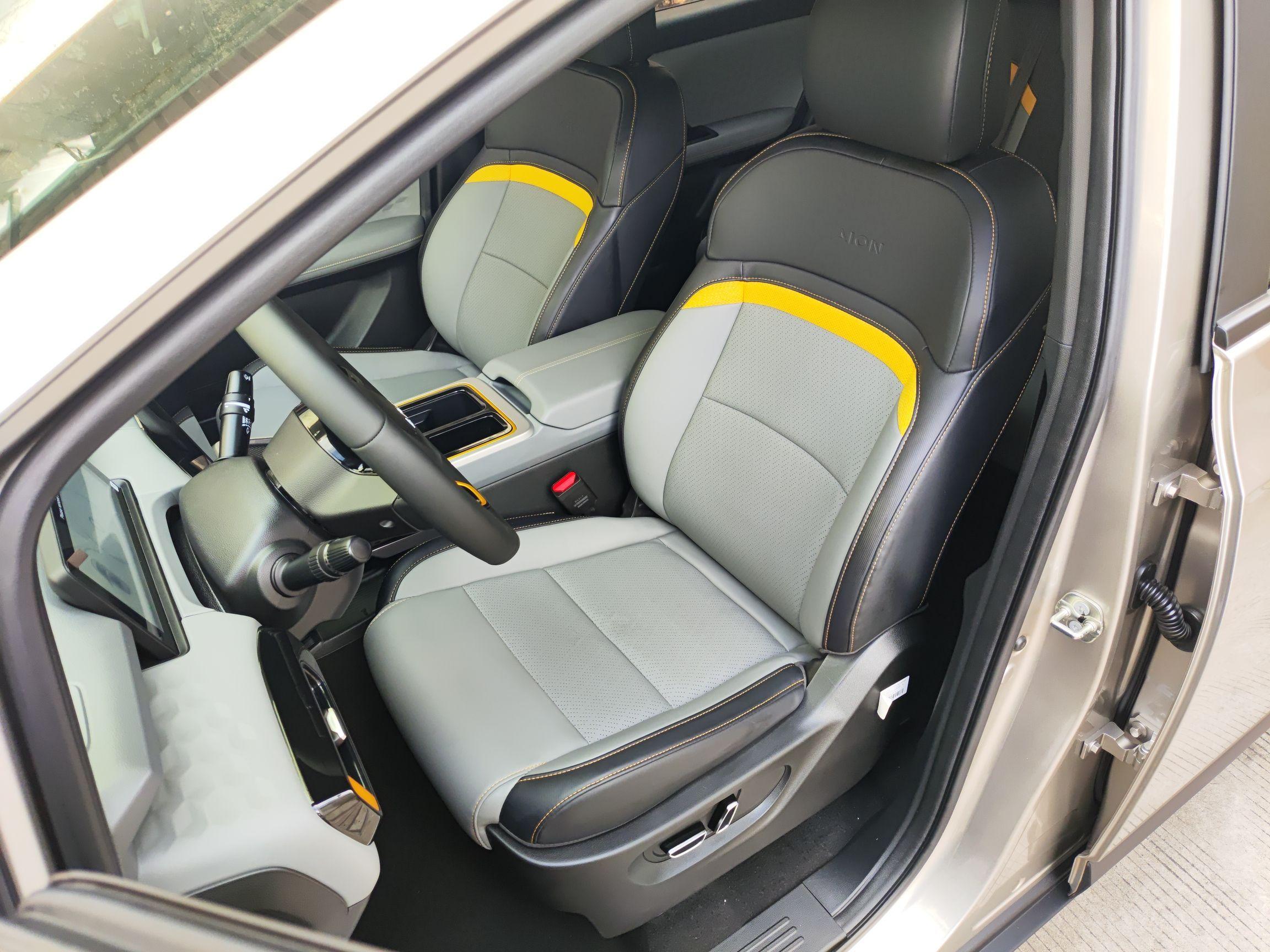 广汽埃安 AION Y 2022款 70 畅享版 磷酸铁锂