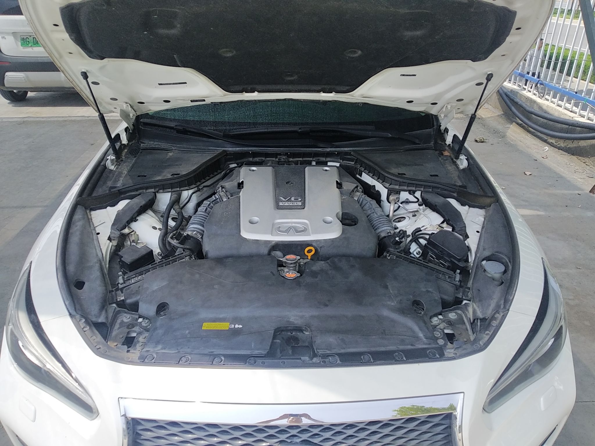 英菲尼迪Q50 2014款 3.7L 豪华运动版(进口)