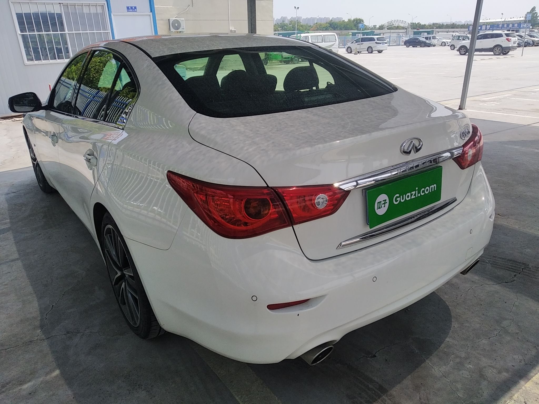 英菲尼迪Q50 2014款 3.7L 豪华运动版(进口)