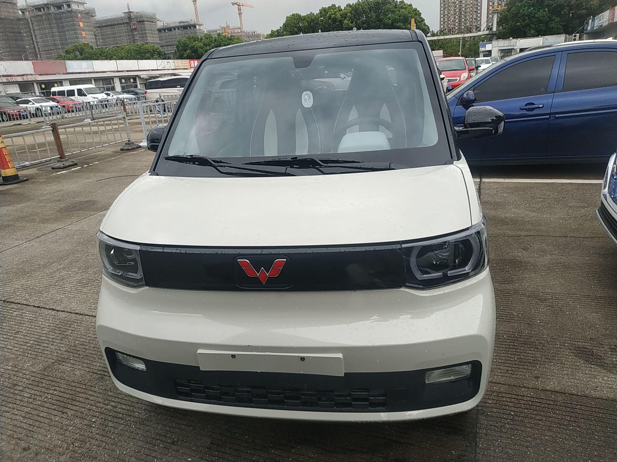 五菱汽车 宏光MINI EV 2021款 马卡龙时尚款 磷酸铁锂