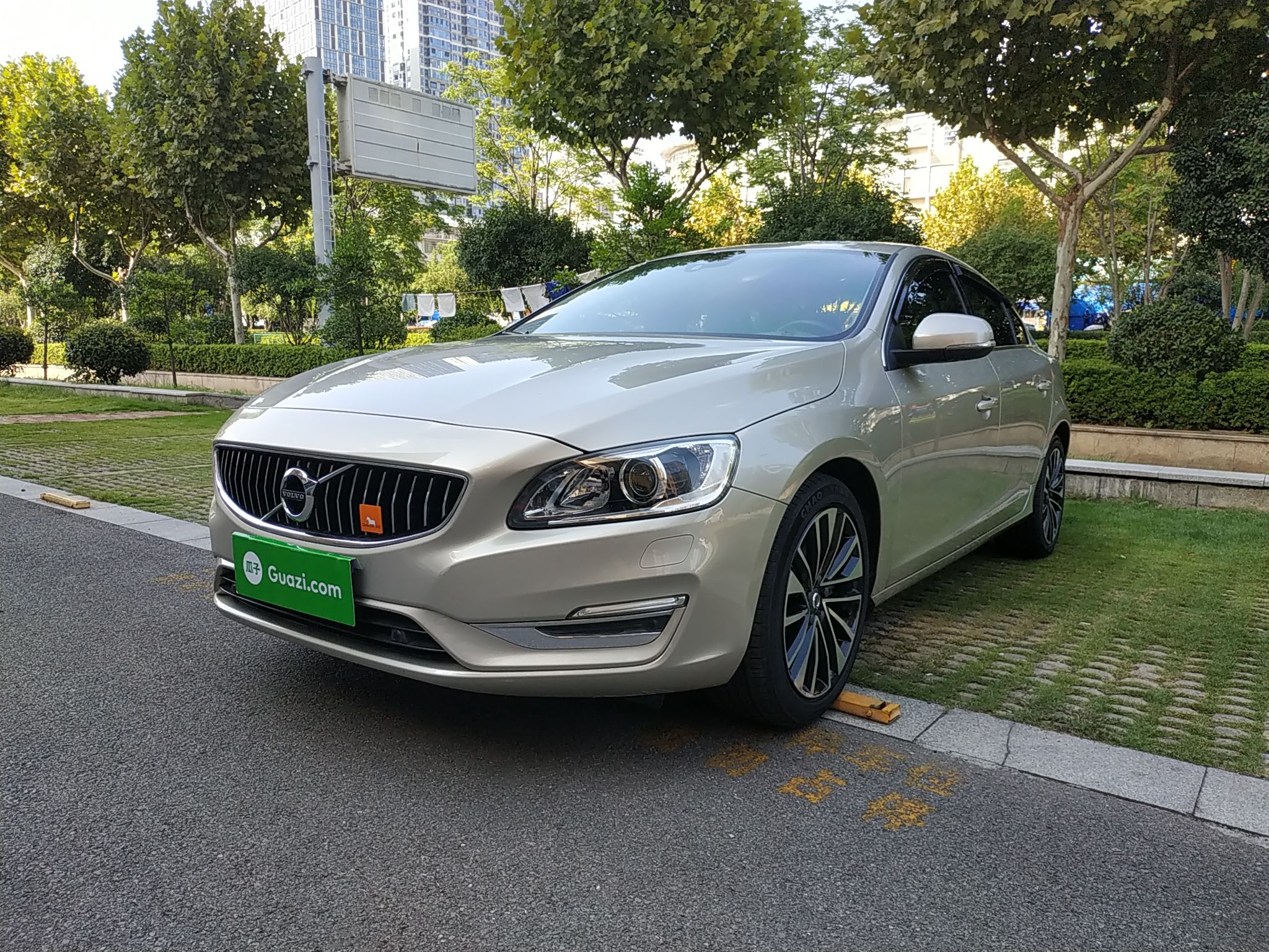 沃尔沃S60 2018款 S60L T4 智远进取版