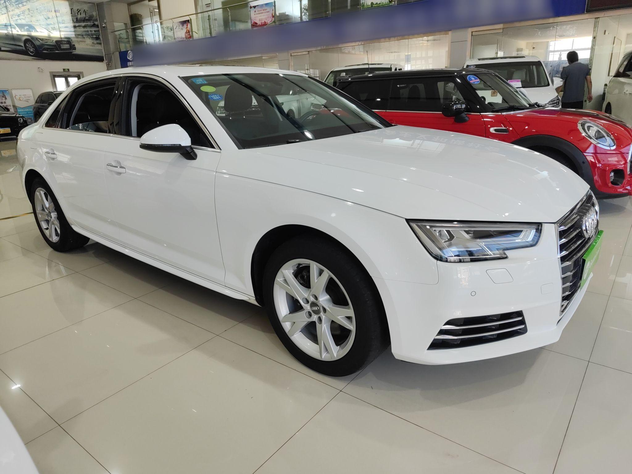 奥迪A4L 2018款 30周年年型 40 TFSI 进取型