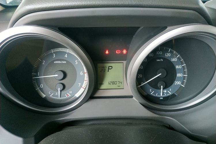 丰田 普拉多 2015款 2.7L 自动标准版中控内饰14