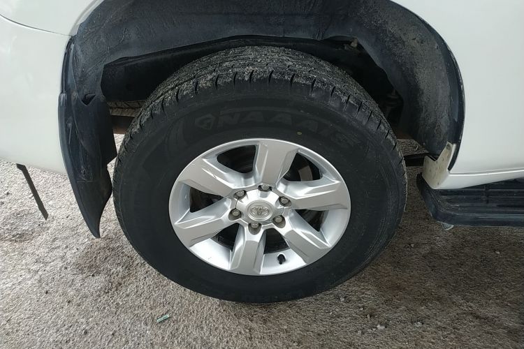 丰田 普拉多 2015款 2.7L 自动标准版车身外观56