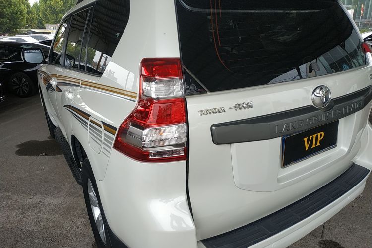 丰田 普拉多 2015款 2.7L 自动标准版车身外观53