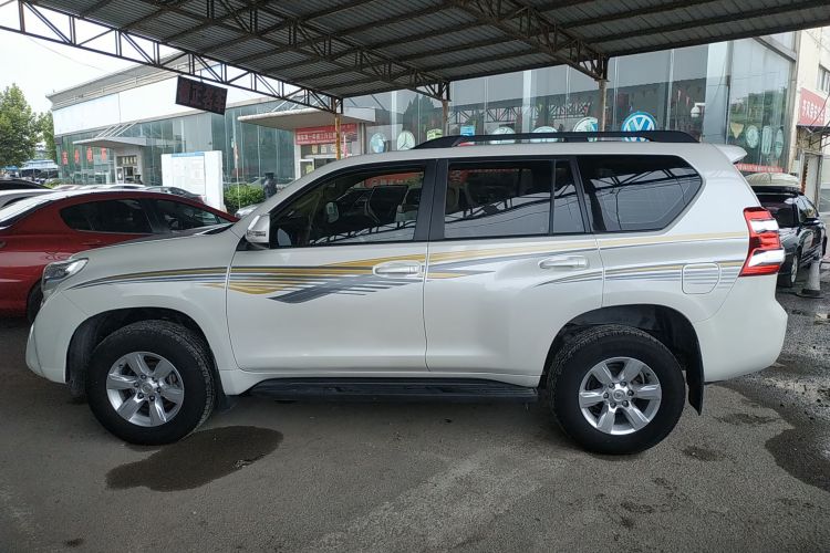 丰田 普拉多 2015款 2.7L 自动标准版车身外观4