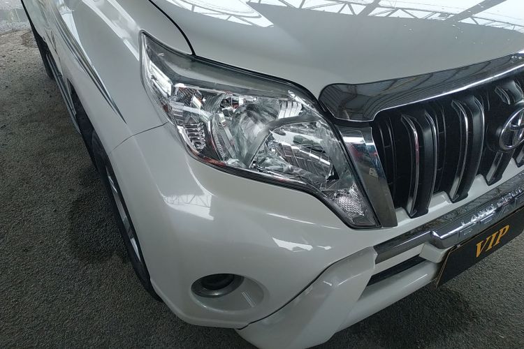 丰田 普拉多 2015款 2.7L 自动标准版车身外观8