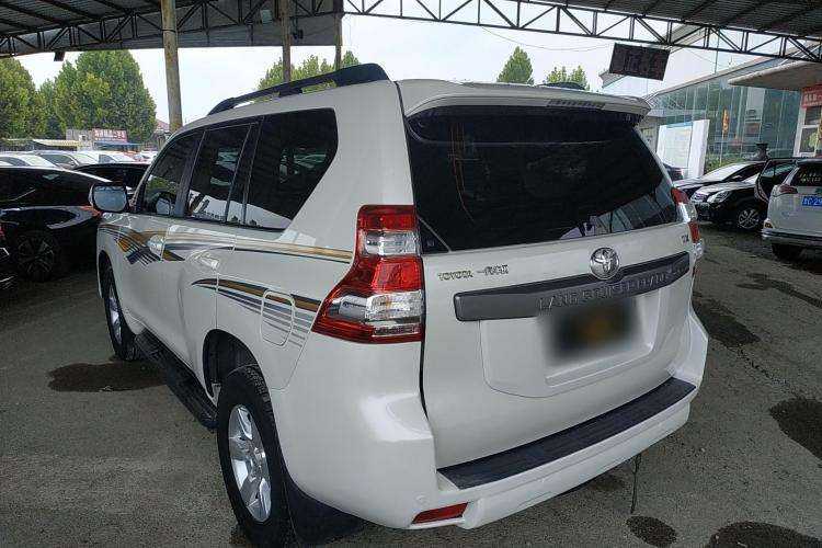 丰田 普拉多 2015款 2.7L 自动标准版车身外观5