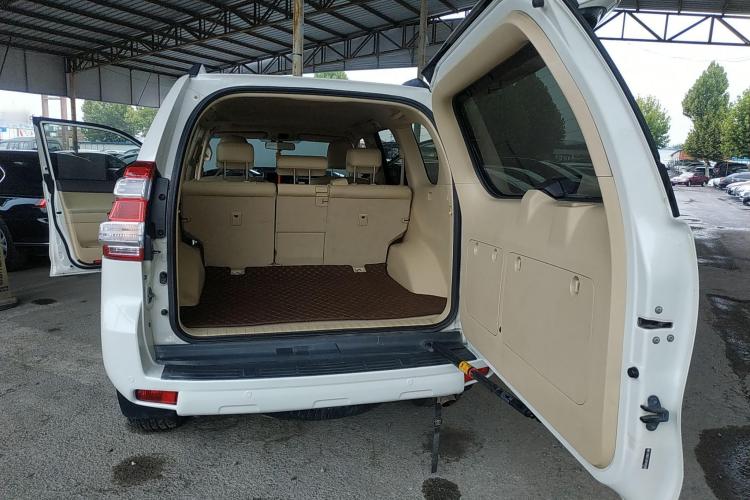 丰田 普拉多 2015款 2.7L 自动标准版中控内饰23