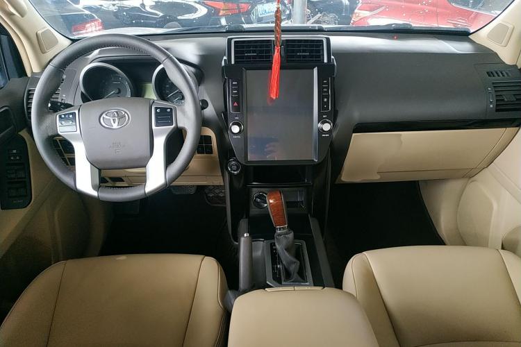 丰田 普拉多 2015款 2.7L 自动标准版中控内饰12