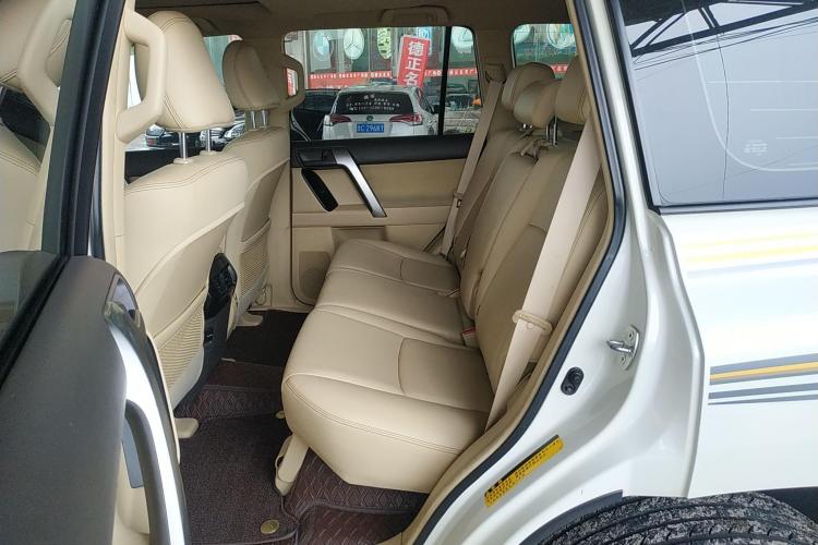 丰田 普拉多 2015款 2.7L 自动标准版中控内饰21
