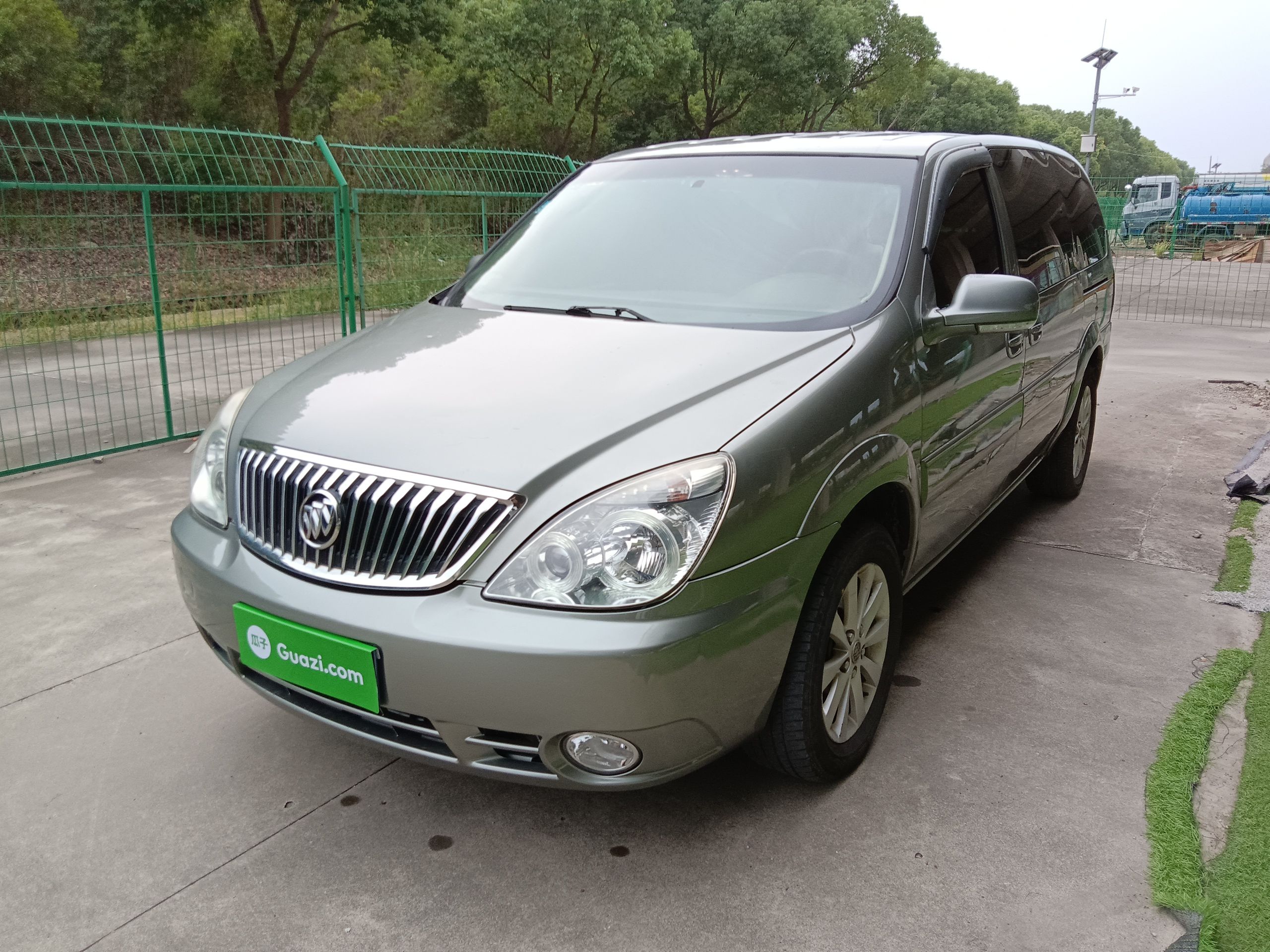 2014款 别克GL8 2.4L CT豪华商务 舒适版图片