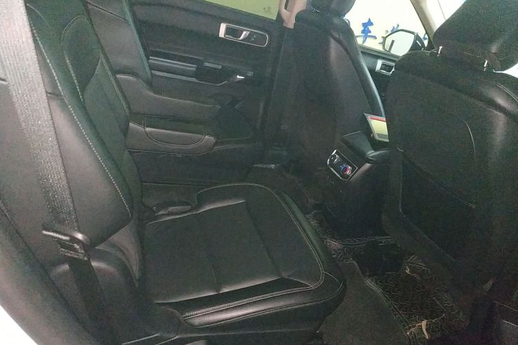 福特 探险者 2020款 EcoBoost 285 四驱风尚版 6座中控内饰44