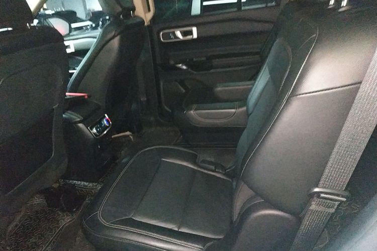 福特 探险者 2020款 EcoBoost 285 四驱风尚版 6座中控内饰21