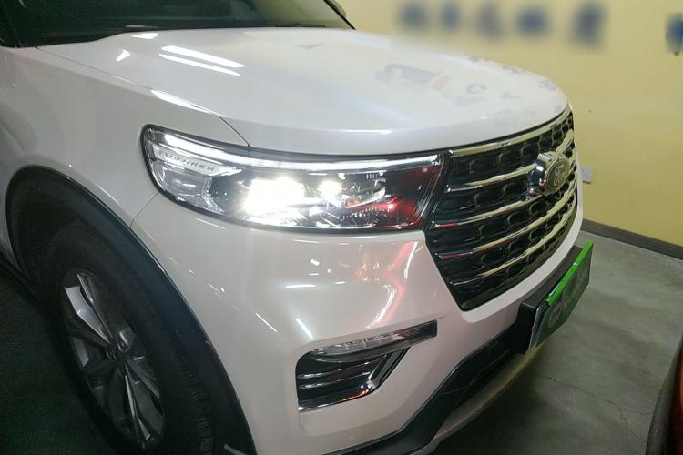 福特 探险者 2020款 EcoBoost 285 四驱风尚版 6座车身外观8